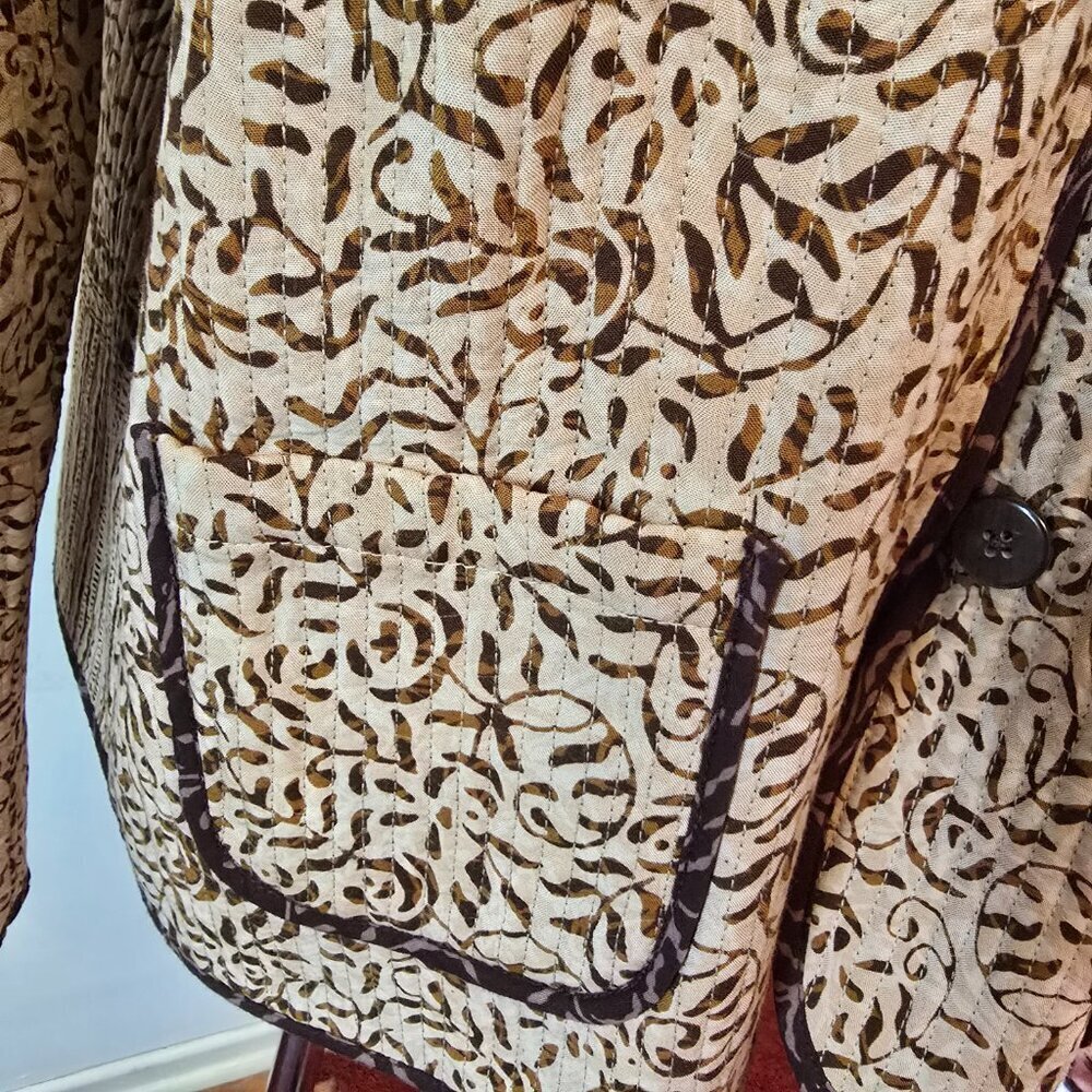 Reversible Quilted Jacket in Cream & Brown - Picture 13 of 16